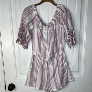 STYLE HOUSE FASHION ROMPER with pockets Ivory & Mauve Sz M